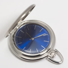 Zakhorloge met donkerblauwe wijzerplaat